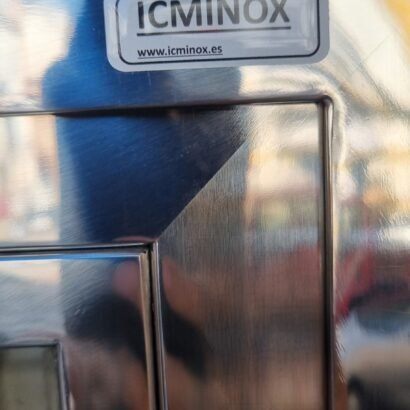 Puerta de acero inoxidable y vidrio para edificio comunitario ICMINOX